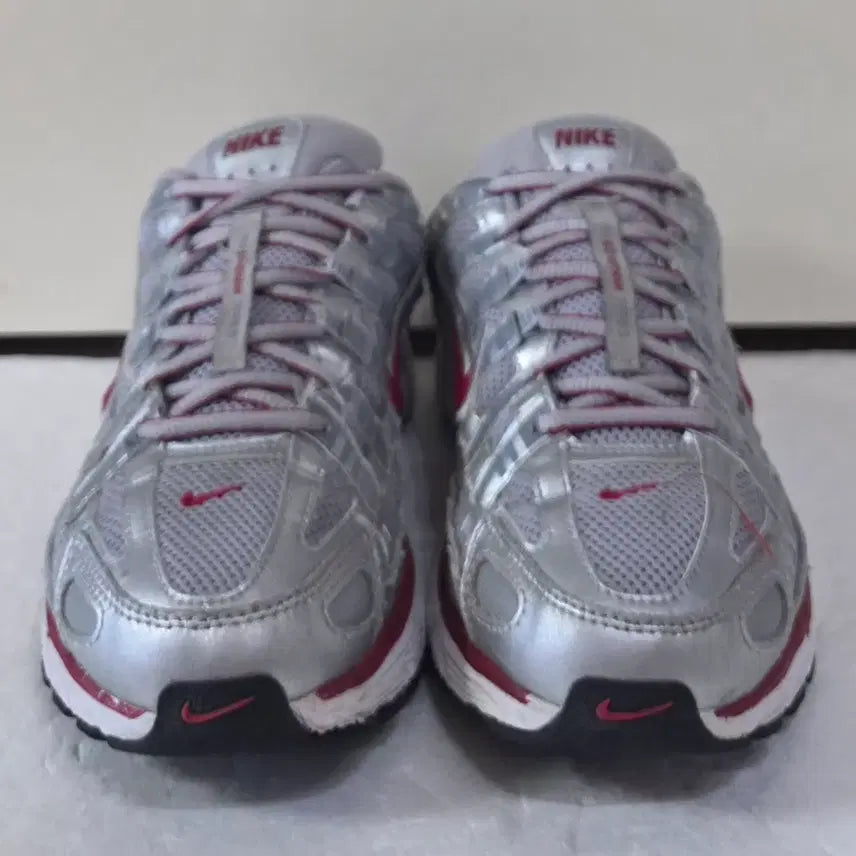 [BUNJANG] Nike P-6000 Metallic Silver Gym Red Running Shoes / [260] 나이키 P-6000 메탈릭실버짐레드ㅡ최저가