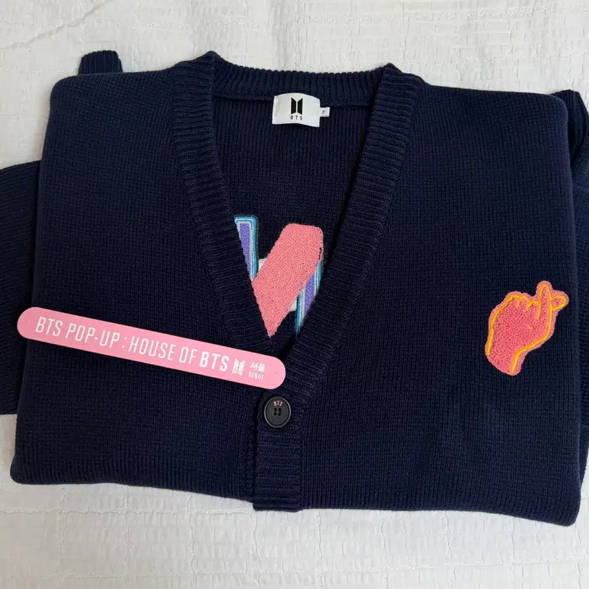 [BUNJANG] BTS DNA Cardigan Bundle Set / 방탄 DNA가디건 bts pop-up 서울 팔찌 일괄