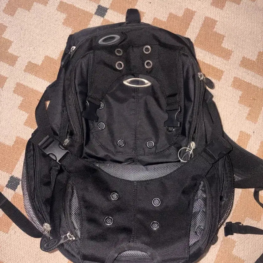 [BUNJANG] Oakley Factory Pilot Backpack / Oakley Factory Pilot Backpack