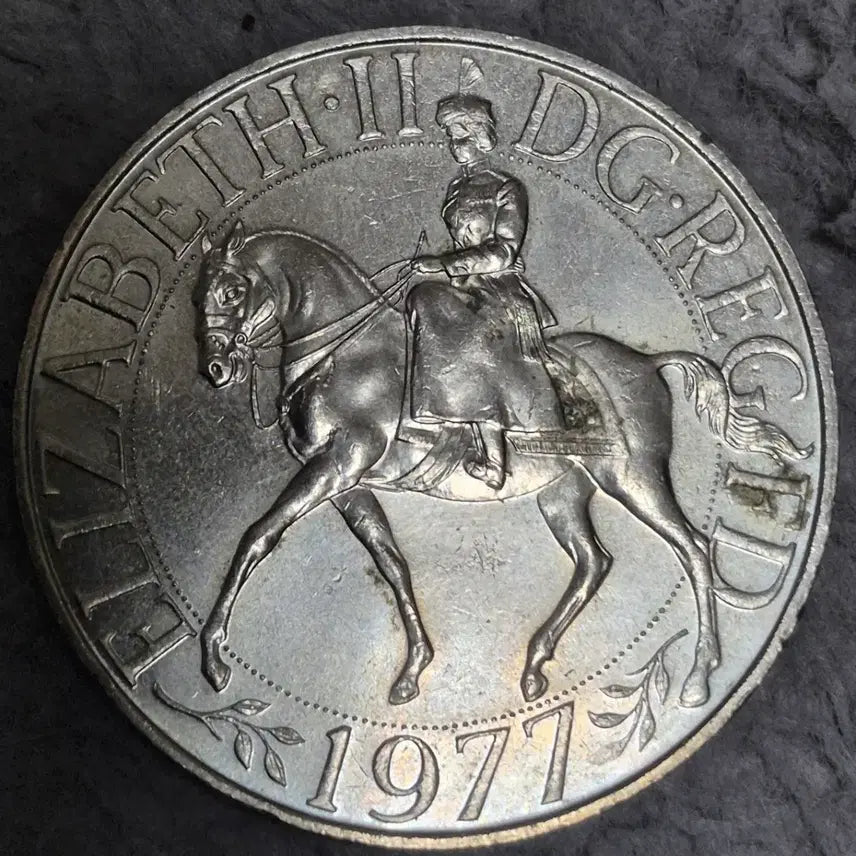 [BUNJANG] 1977 Queen Elizabeth II Coronation Silver Coin / 1977 엘리자베스 2세 기념 주화