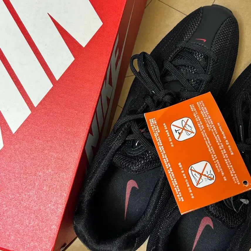 [BUNJANG] Nike Shox Z "Black University Red" / 나이키 샥스 Z 블랙 유니버시티 레드