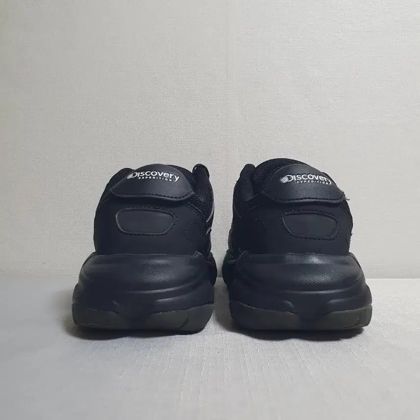 [BUNJANG] Discovery All Black Chunky Sneakers / 디스커버리 올블랙 어글리 운동화 240mm