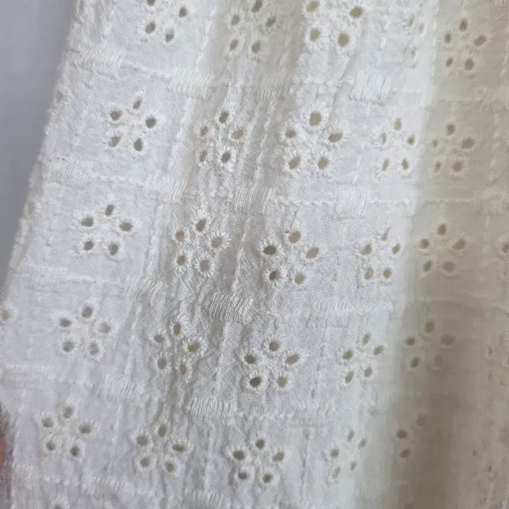 [BUNJANG] Ivory Punching Lace Long Dress / 아이보리 펀칭 레이스 롱 원피스