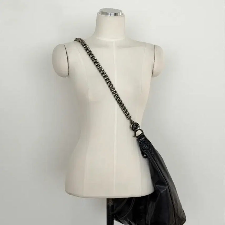 [BUNJANG] Gucci Interlocking G Galaxy Leather Chain Shoulder Bag / 구찌 인터로킹 G 갤럭시 레더 체인 숄더백