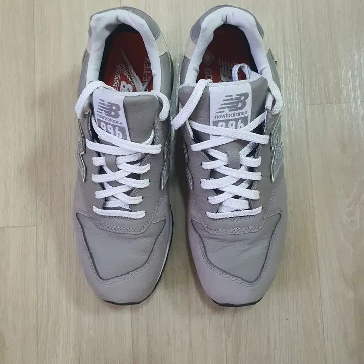 [BUNJANG] New Balance 996 Gore-Tex Sneakers / 뉴발란스 996 그레이 고어텍스 운동화