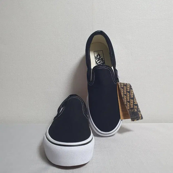 [BUNJANG] Vans Classic Slip-On Platform Black Shoes / 반스 클래식 슬립온 플랫폼 블랙 235mm