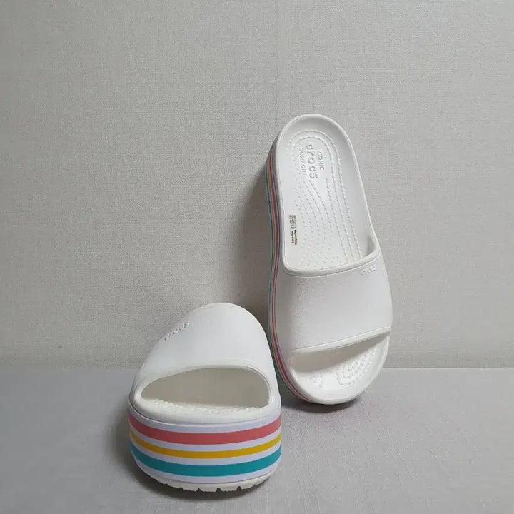 [BUNJANG] Crocs Crocband Platform Bold Slides - White / 230mm 크록스 크록밴드 플랫폼 볼드 컬러 슬라이드 화이트