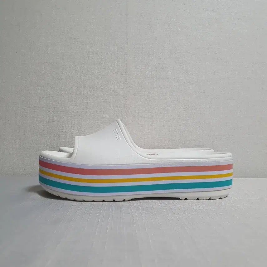 [BUNJANG] Crocs Crocband Platform Bold Slides - White / 230mm 크록스 크록밴드 플랫폼 볼드 컬러 슬라이드 화이트