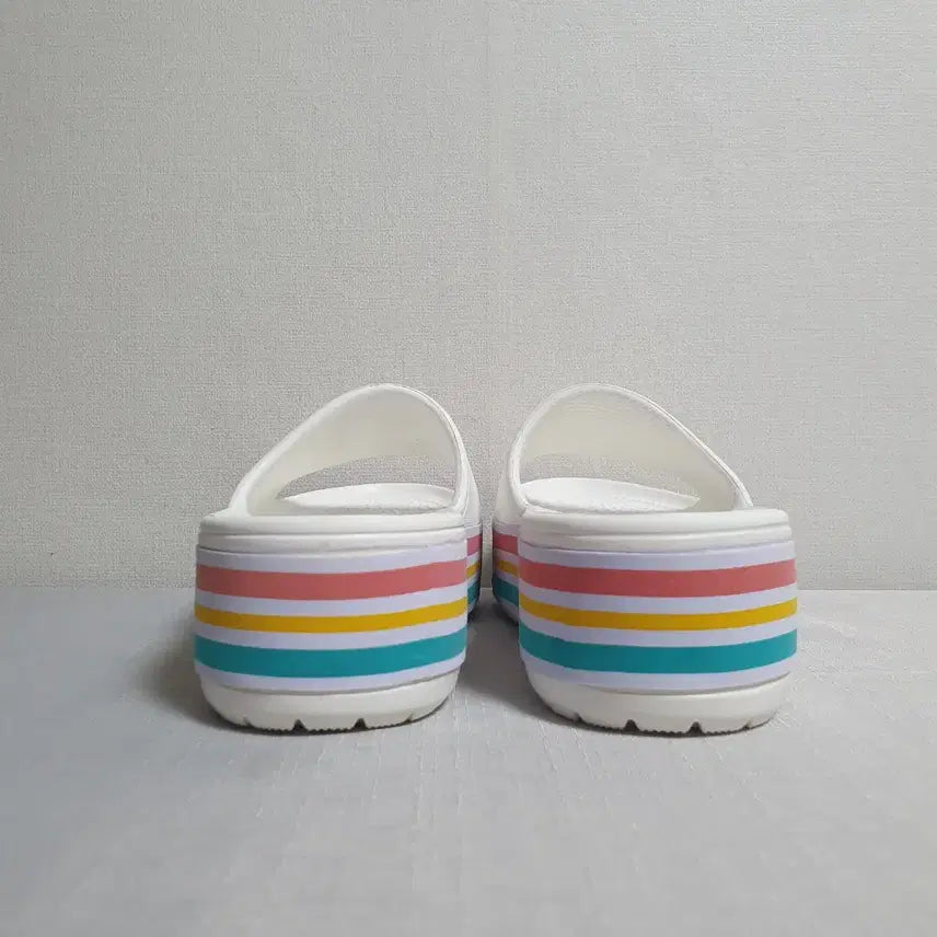 [BUNJANG] Crocs Crocband Platform Bold Slides - White / 230mm 크록스 크록밴드 플랫폼 볼드 컬러 슬라이드 화이트