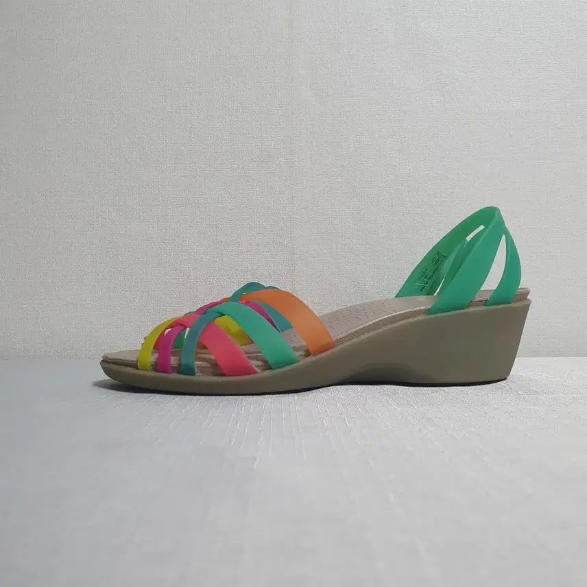 [BUNJANG] Crocs Mini Wedge Sandals Multi W5 / 220mm 크록스 후라체 미니 웨지 샌들 멀티 W5