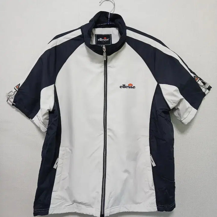 [BUNJANG] ellesse Short Sleeve Windbreaker White Navy / 엘레쎄 반팔 바람막이 화이트 네이비