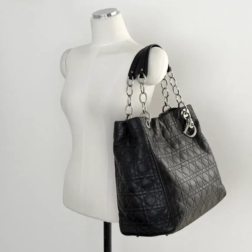 [BUNJANG] Christian Dior Cannage Lambskin Chain Shoulder Bag / 디올 까나쥬 램스킨 체인 숄더백
