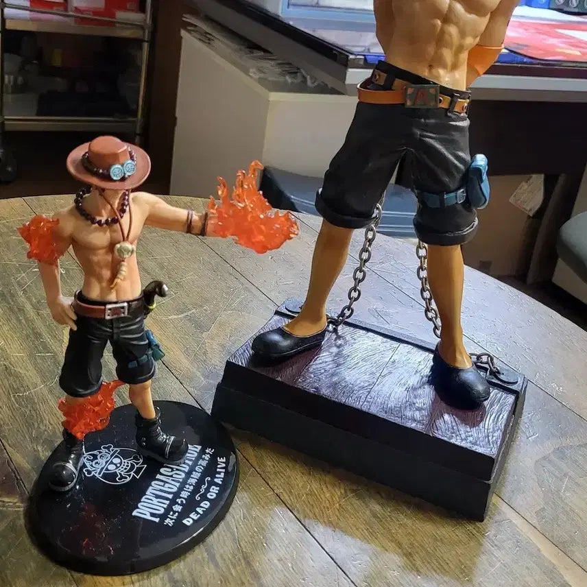 [BUNJANG] One Piece Portgas D. Ace &amp; Seastone Handcuffs Ace 2-Type Set Figure / 원피스 에이스 &amp; 해루석 수갑 에이스2종 세트