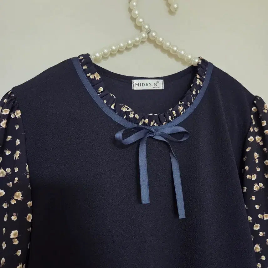 [BUNJANG] Navy Floral Long Sleeve Dress Size 66 / 66)네이비 꽃무늬 긴팔 원피스 66사이즈