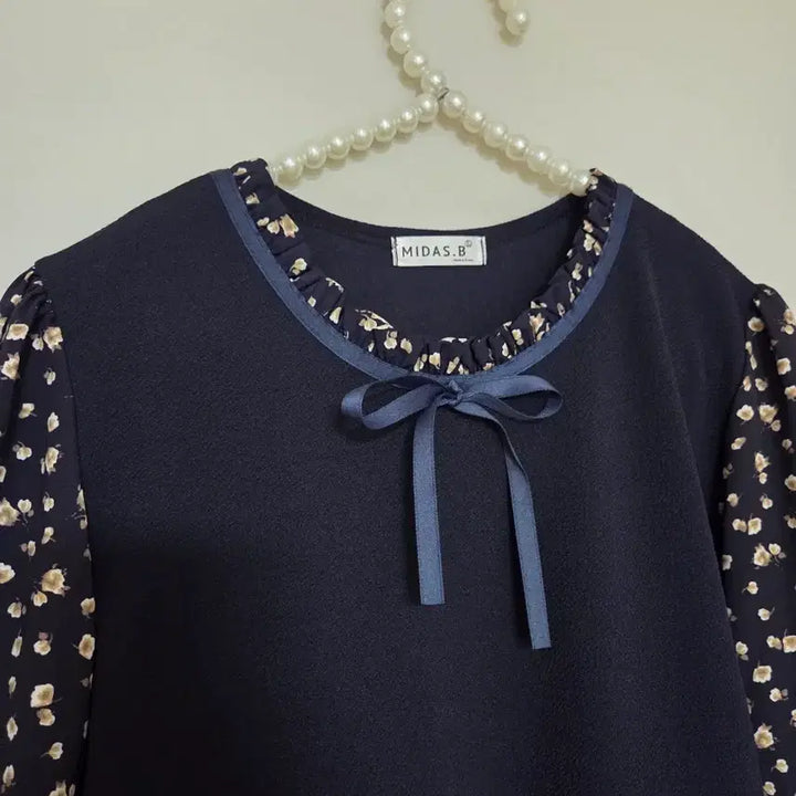 [BUNJANG] Navy Floral Long Sleeve Dress Size 66 / 66)네이비 꽃무늬 긴팔 원피스 66사이즈