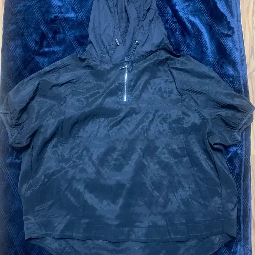 [BUNJANG] Black Short-Sleeve Hoodie Anorak / 반팔 후드 아노락 검정