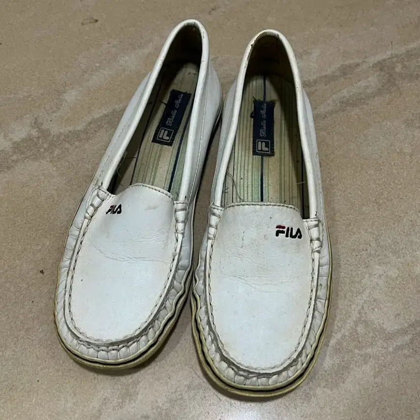 [BUNJANG] FILA White Loafers Women&