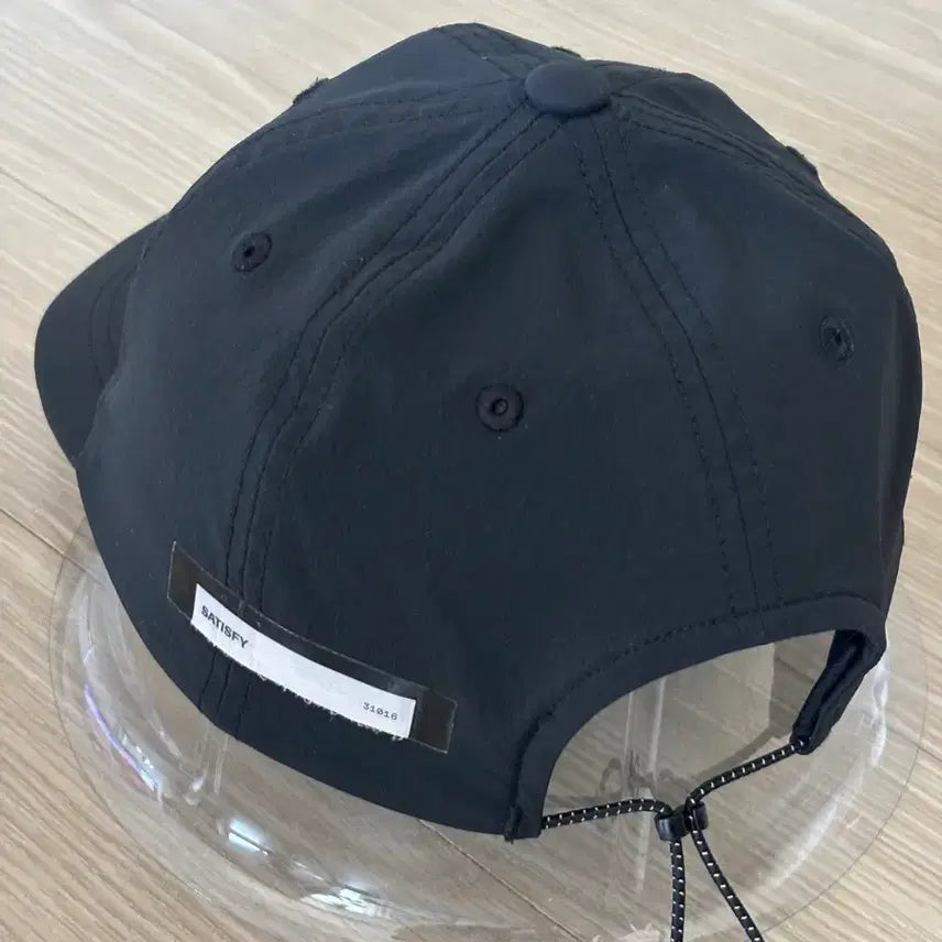 [BUNJANG] Satisfy Peace Shell Running Cap Black / SATISFY 피스쉘 러닝 캡 판매합니다.