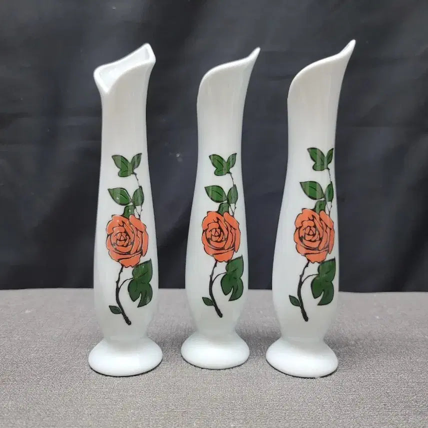 [BUNJANG] Seongha Yo White Porcelain Vase Set of 3 / 성하요 백자 한송이 화병 3점 일괄