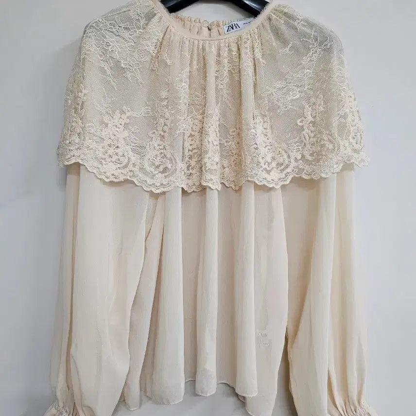 [BUNJANG] Zara Blouse / 새상품 ZARA 블라우스