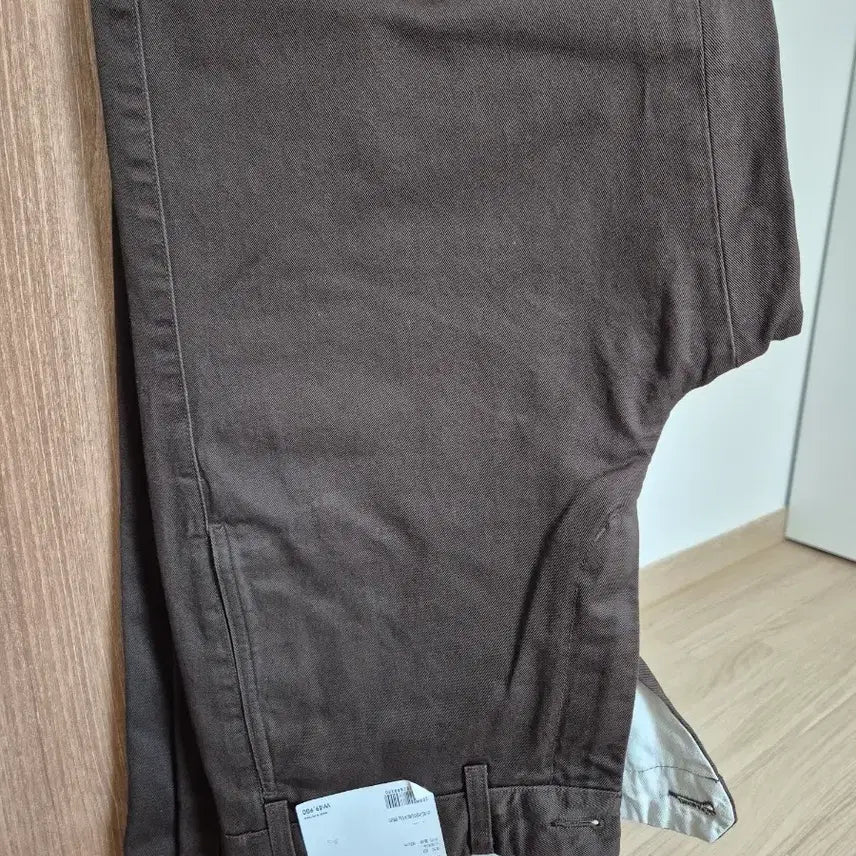 [BUNJANG] Uniqlo Straight Chino Pants Brown Size 32 / (새상품)유니클로 스트레이트치노 브라운 32사이즈팝니다