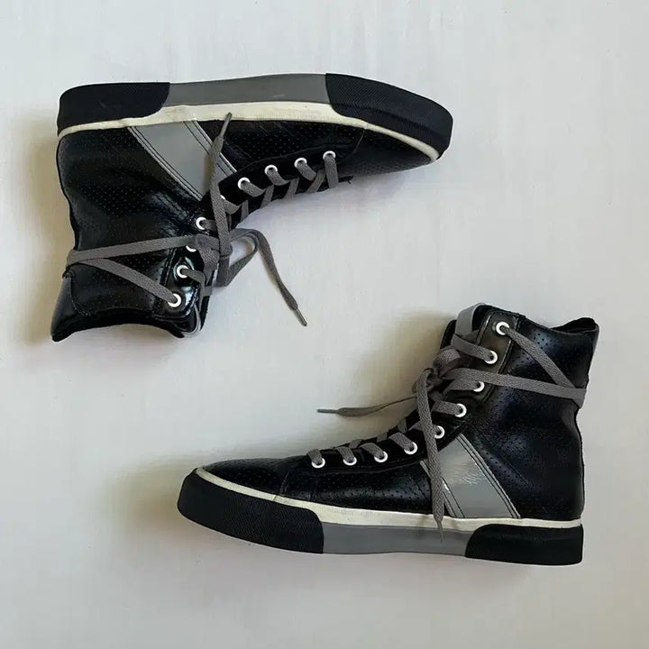 [BUNJANG] Nil Admirari Punching Leather High-Cut Sneakers / nil admirari leather high-cut sneakers