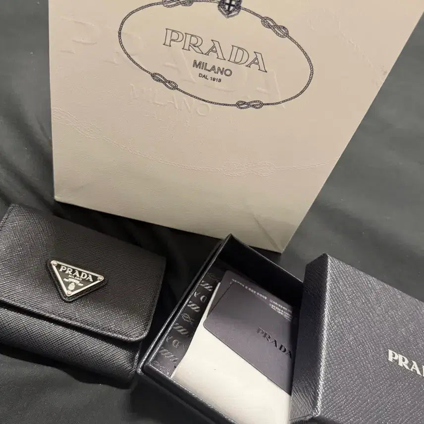 [BUNJANG] Prada 3-Fold Wallet Full Set / 급처)프라다 3단지갑 정품 풀박