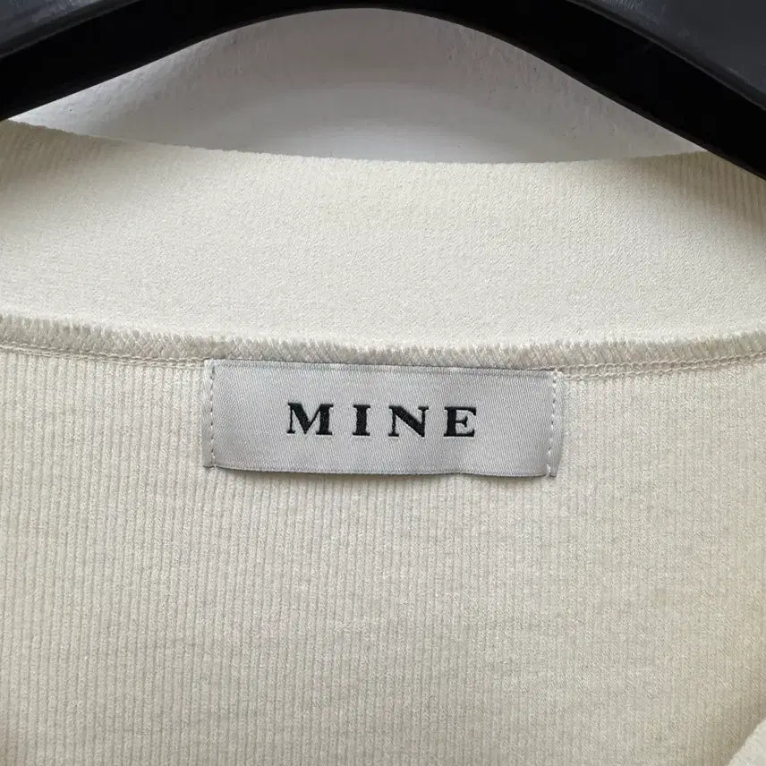 [SOLD OUT] 마인 브이넥 니트 55-66
