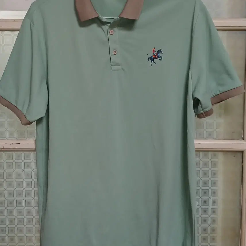 [BUNJANG] Short Sleeve T-Shirt - Size 105 / 여름용 반팔 티셔츠 105 사이즈 새상품