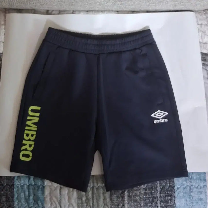 [BUNJANG] Descente Training Half Pants XS / 데상트 트레이닝반바지 하프팬츠 Xs 24~25인치 남여공용