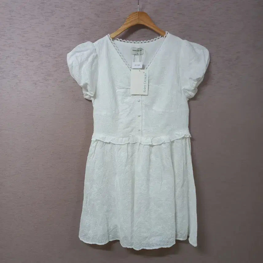 [BUNJANG] RAINY DESIGN White Embroidery Dress / B5-8/RAINY DESIGN 화이트 자수 원피스 여성