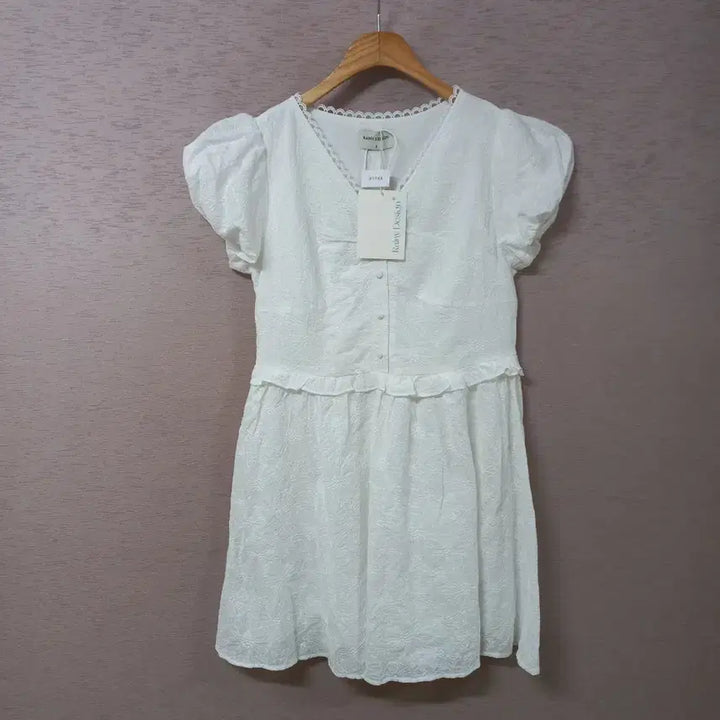 [BUNJANG] RAINY DESIGN White Embroidery Dress / B5-8/RAINY DESIGN 화이트 자수 원피스 여성