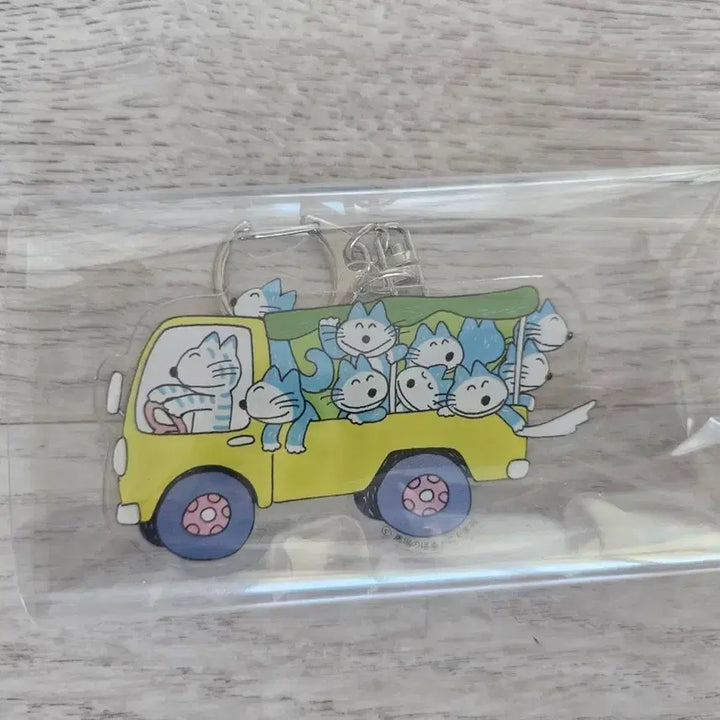 [BUNJANG] Pikino Neko 11 Cats Acrylic Bus Keychain (Opened) / 11마리 고양이 피키노네코 아크릴 버스 키링 개봉만 한 제품 일본 정품