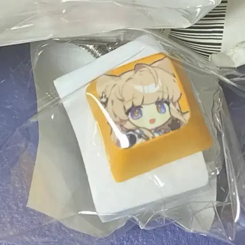 [SOLD OUT] 엔드필드 키캡 키링 펠리카