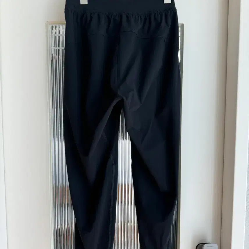 [BUNJANG] Lululemon Adapted State High-Rise Jogger (Asia Fit) - Black / 룰루레몬 어댑티드 스테이트 하이라이즈 조거 (아시아 핏) - 2 블랙
