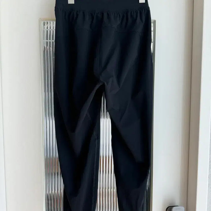 [BUNJANG] Lululemon Adapted State High-Rise Jogger (Asia Fit) - Black / 룰루레몬 어댑티드 스테이트 하이라이즈 조거 (아시아 핏) - 2 블랙