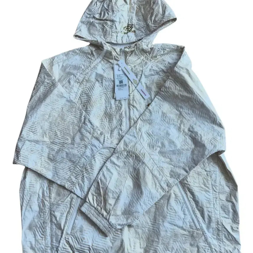 [BUNJANG] Umbro x Kanghyuk Collaboration Anorak Jacket Gold Pattern / 엄브로 x 강혁 콜라보 아노락 (새제품)