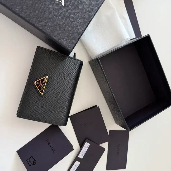 [BUNJANG] Prada Bifold Wallet / 프라다 반지갑