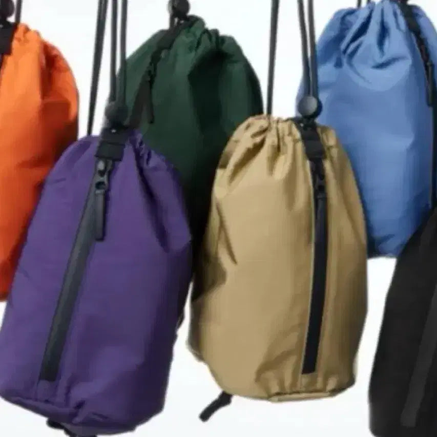 [BUNJANG] Uniqlo Genderless Mini Drawstring Bag Black / [구매합니다] 유니클로 젠더리스 미니드로우스트링백 블랙