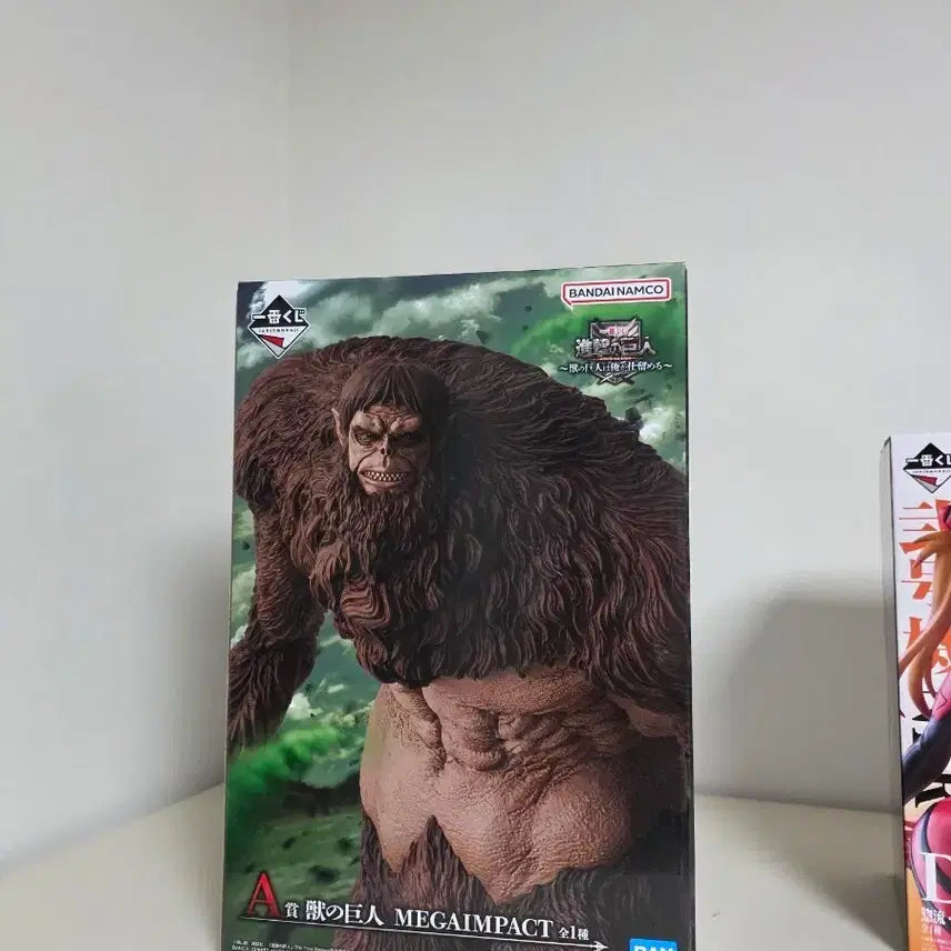 [BUNJANG] Attack on Titan Ichiban Shoji Beast Titan Figure (Sealed) / 택포33)제일복권 진격의거인 A상 짐승거인 미개봉 팝니다.