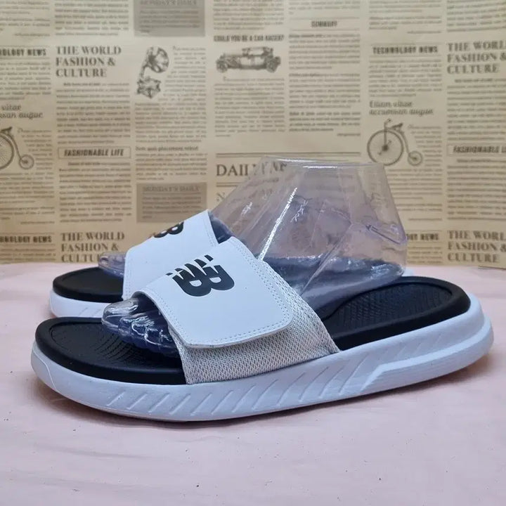[BUNJANG] New Balance Velcro Slides 260 / 뉴발란스 벨크로 슬리퍼260