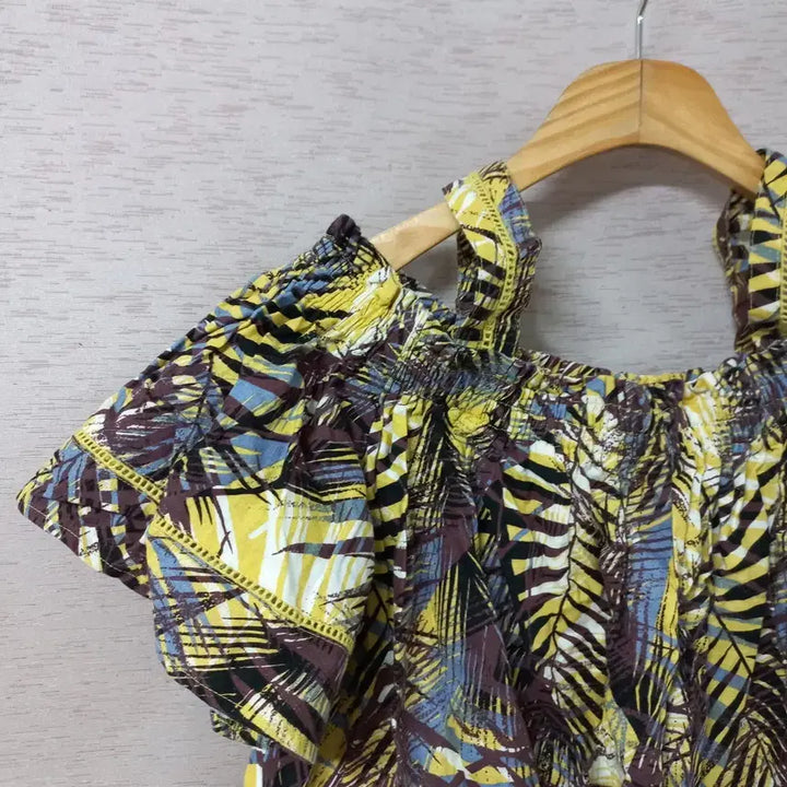 [BUNJANG] Linen Blend Off-Shoulder Blouse Women / B5-8/JS.NEWYORK 린넨혼방 오프솔더 블라우스 여성