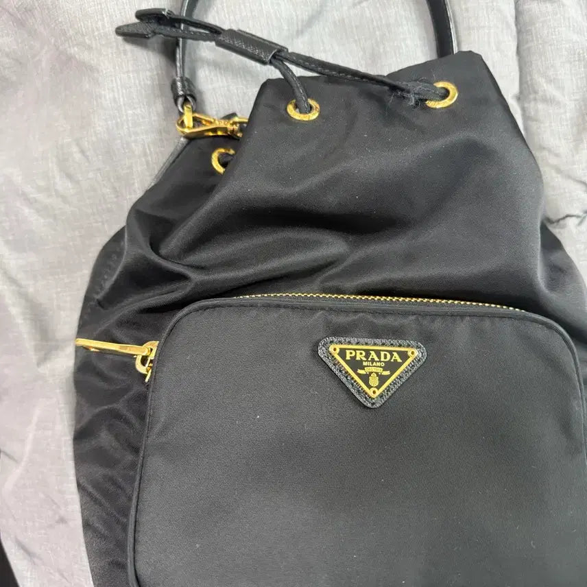 [SOLD OUT] 프라다버킷백