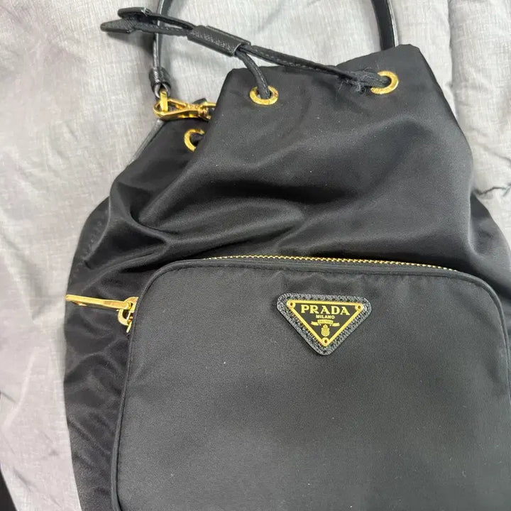 [SOLD OUT] 프라다버킷백
