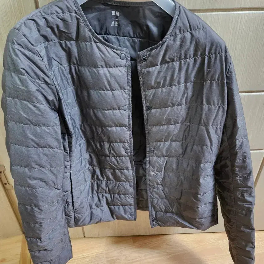 [BUNJANG] Uniqlo Lightweight Down Jacket - Gray, Size L / 유니클로 경량 패딩 자켓 L 사이즈