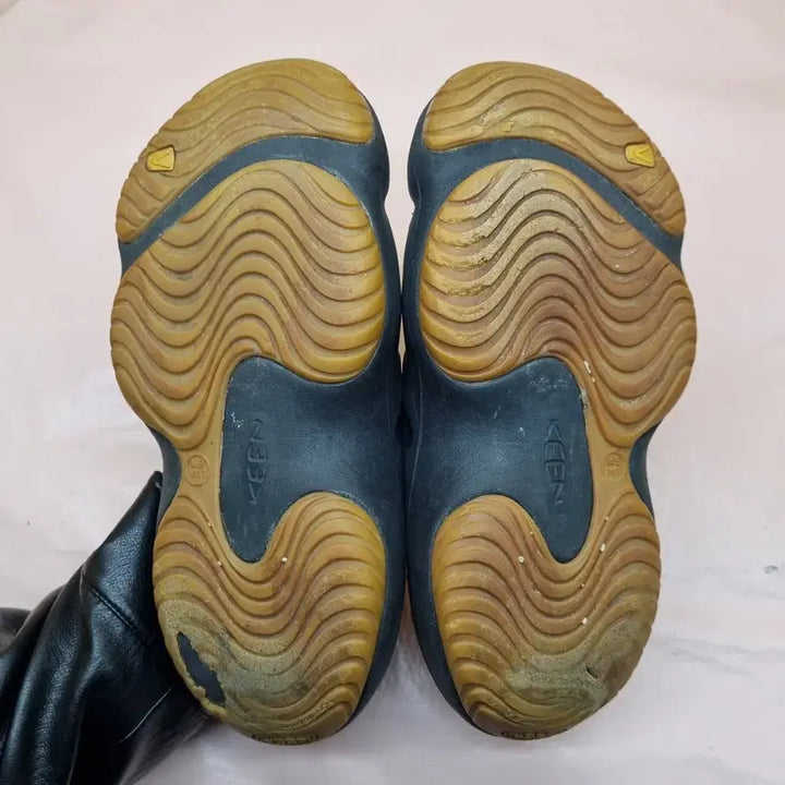 [BUNJANG] Kith Yogi Slide Sandals / 킨 요기슬라이드 슬리퍼42 270