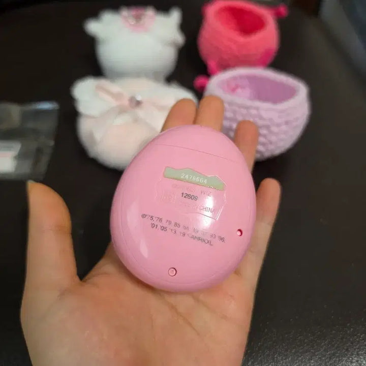 [BUNJANG] Tamagotchi Sanrio Meets Aldama + Case + Strap + Film / 다마고치 산리오 미츠 알다마 + 케이스 + 스트랩 + 필름