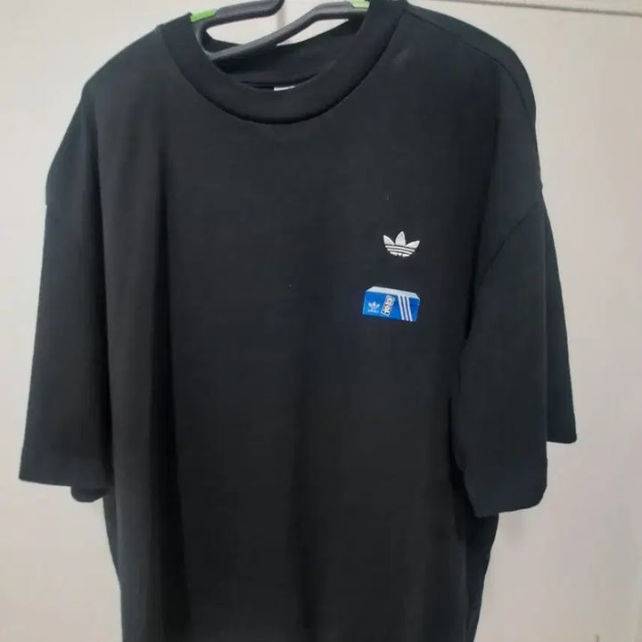 [BUNJANG] Adidas Tokyo Graphic T-Shirt / 아디다스 도쿄 반팔티