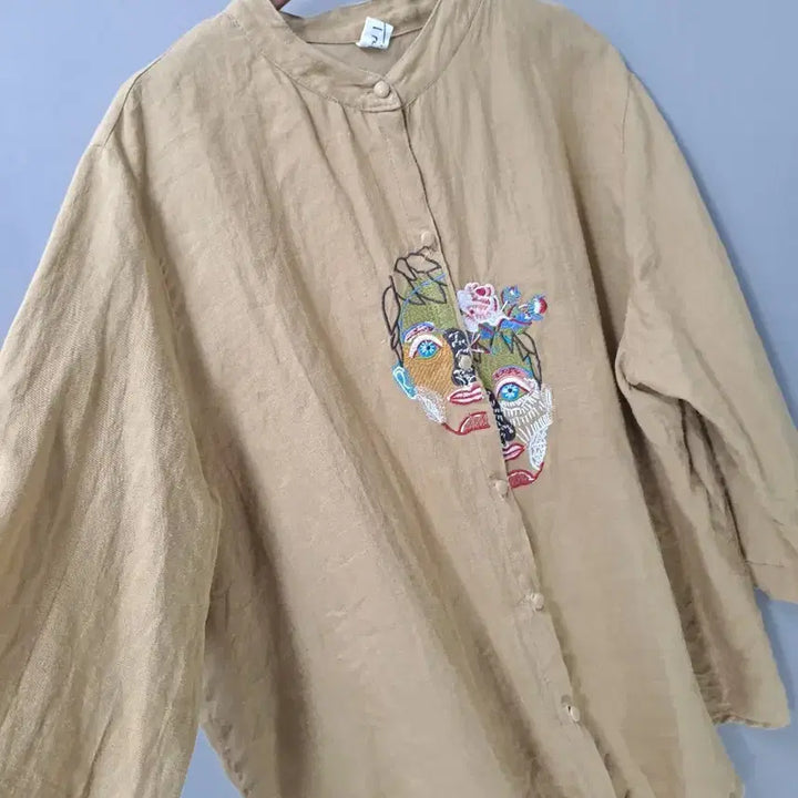 [BUNJANG] Linen Face Stitch Embroidered Mustard Shirt Blouse / 린넨 얼굴스티치 자수 머스타드 셔츠 블라우스