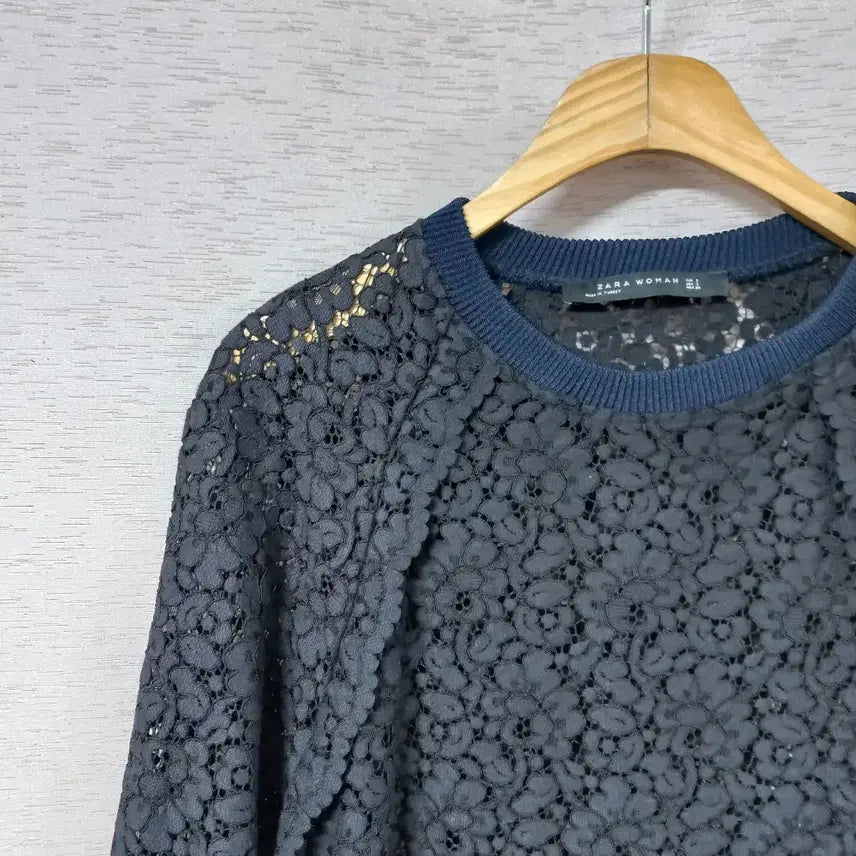 [BUNJANG] Zara Black Lace Knit Color Block T-Shirt Women&